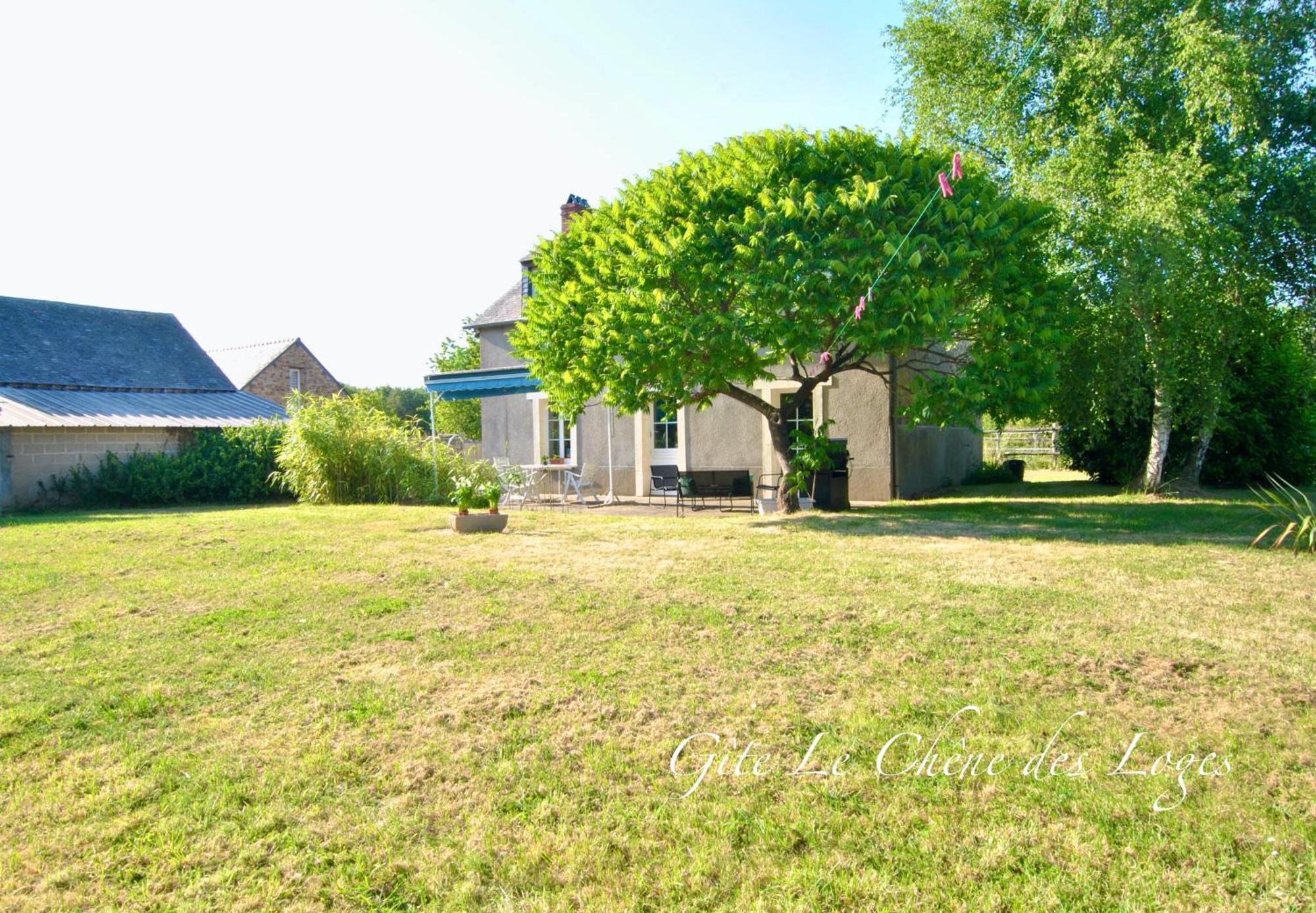 Gite Familial Pour 6 Pers En Campagne Bouere Exterior foto